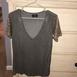 Vici v neck soft spun
